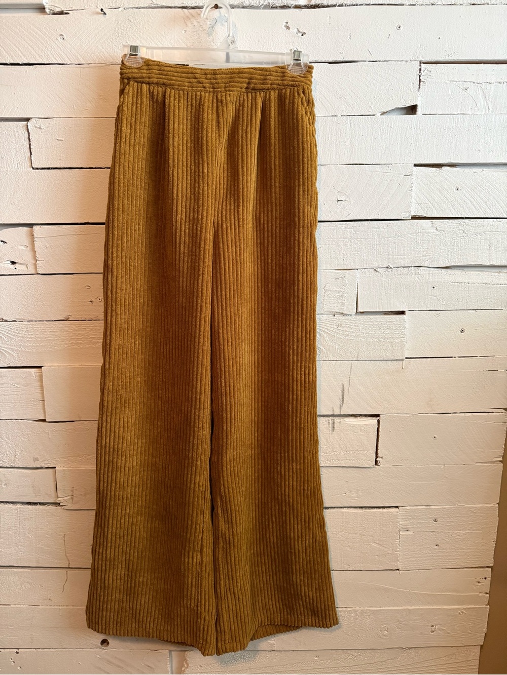 FAVLUX Wide-Leg Corduroy Pants in Mustard Gold